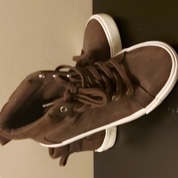 Old Navy Kids Shoes - Picture 2 of 4